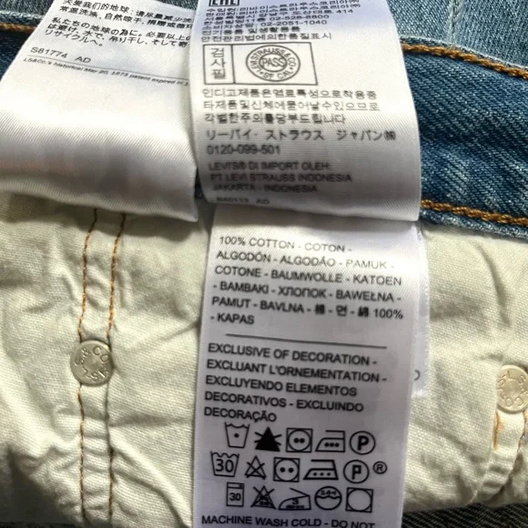 Levi's 501 High Rise Button Fly Denim
Distressed Raw Hem Shorts Sz 30 - Picture 9 of 11